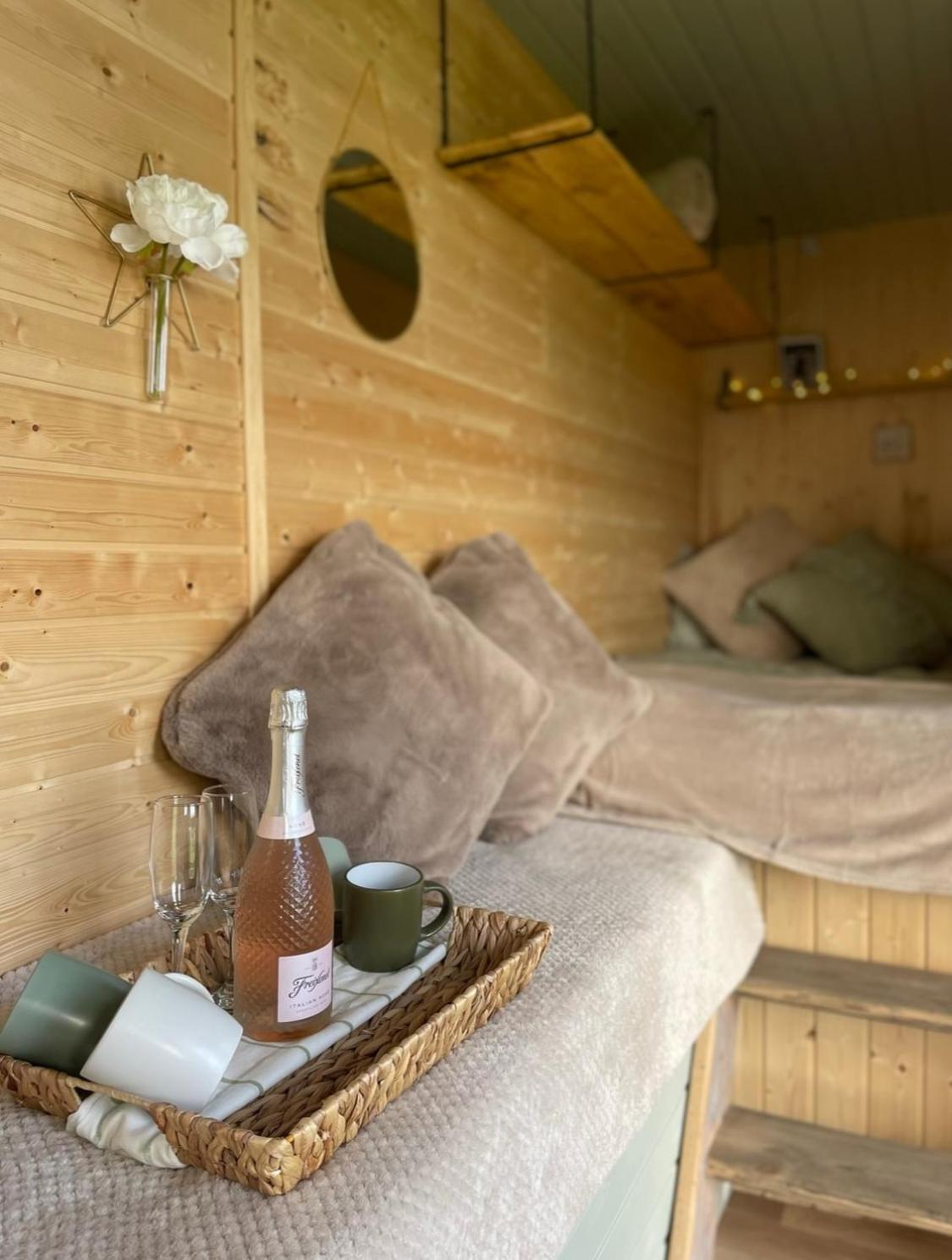 North Yorkshire Horse Box Hotel Exterior photo