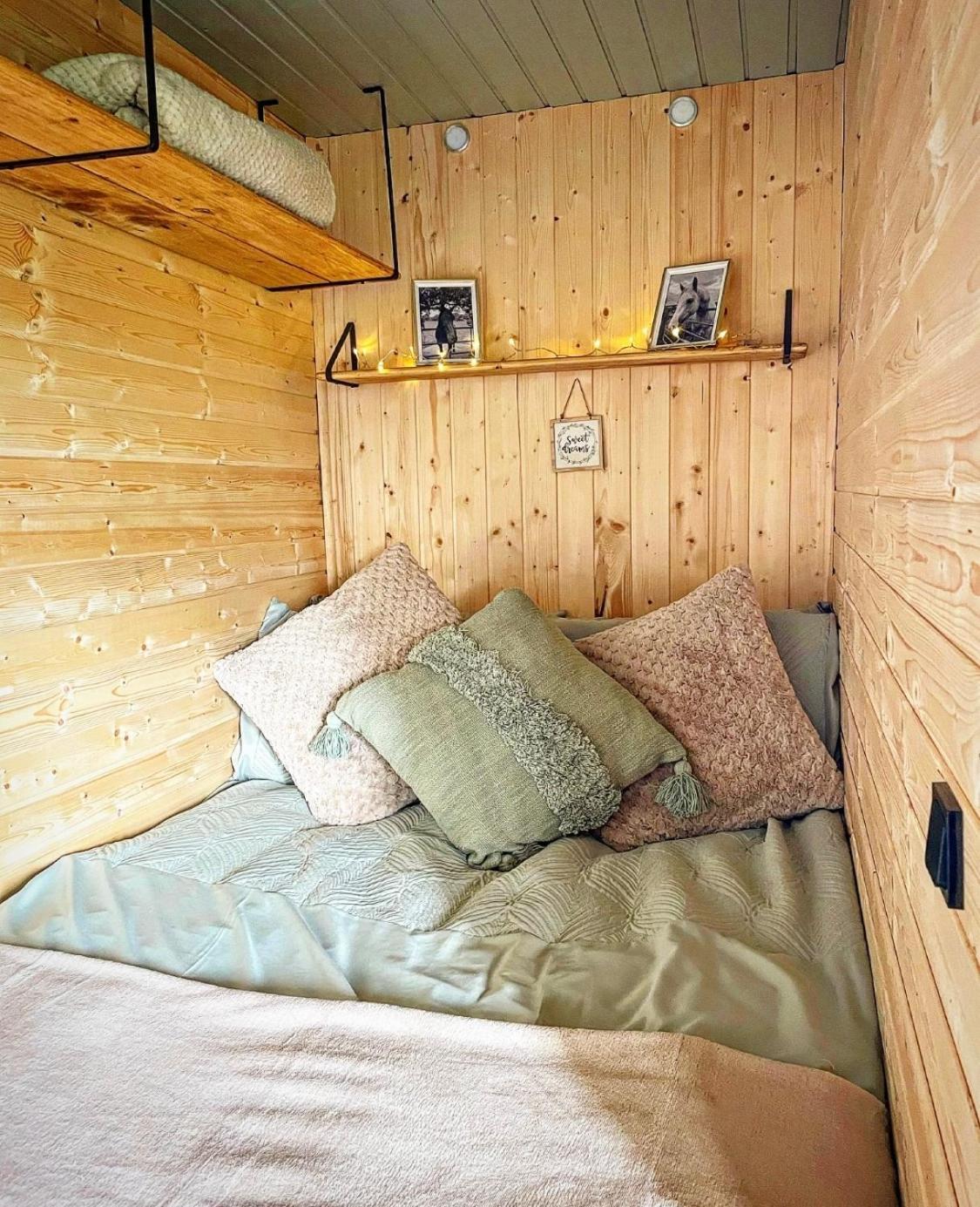North Yorkshire Horse Box Hotel Exterior photo